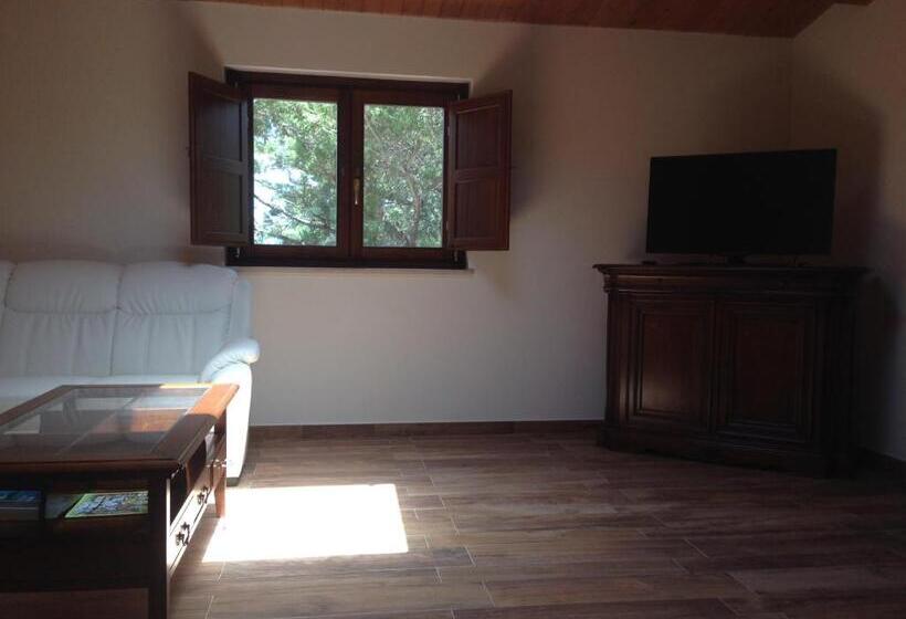 בית מלון כפרי Villa Tiberio