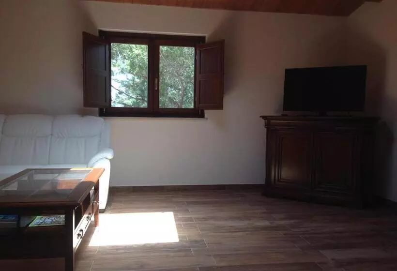 هتل Villa Tiberio