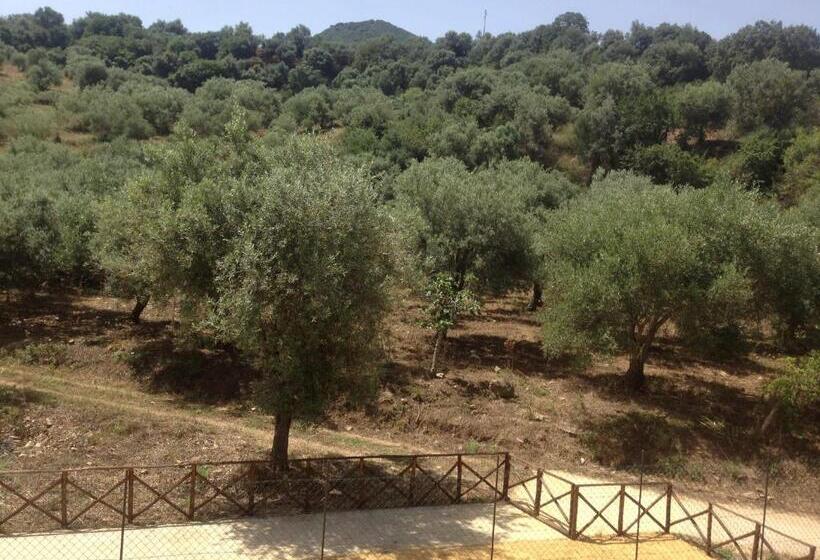 בית מלון כפרי Villa Tiberio