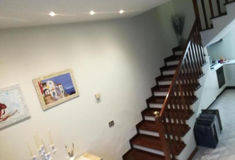 Panzió Affittacamere Lo Scoiattolo Di Mannocchi Lorella