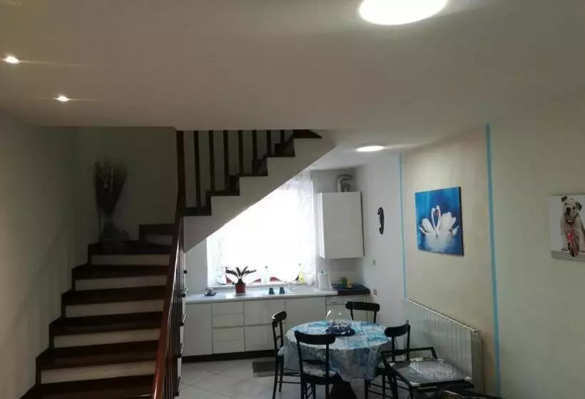 ペンション Affittacamere Lo Scoiattolo Di Mannocchi Lorella