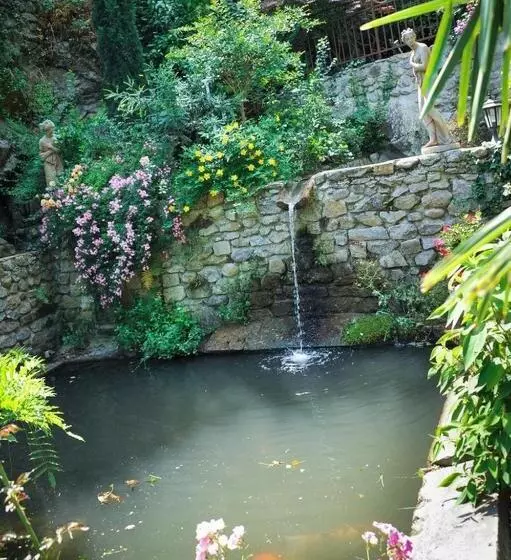 ペンション La Maison De Raphaël