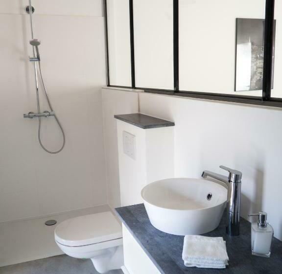 ベッドアンドブレックファースト Au Jardin Des Vennes