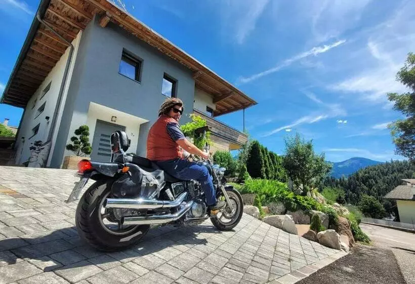 Aamiaismajoitus (B&B) Casa De Fiemme