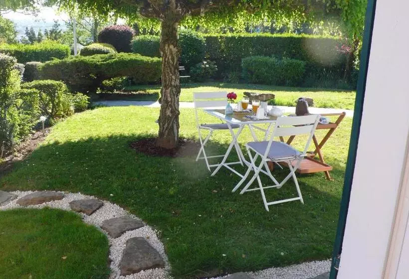 Aamiaismajoitus (B&B) Les Paridés