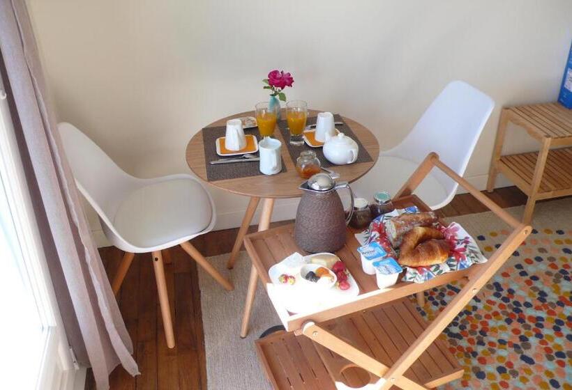 تختخواب و صبحانه Les Paridés