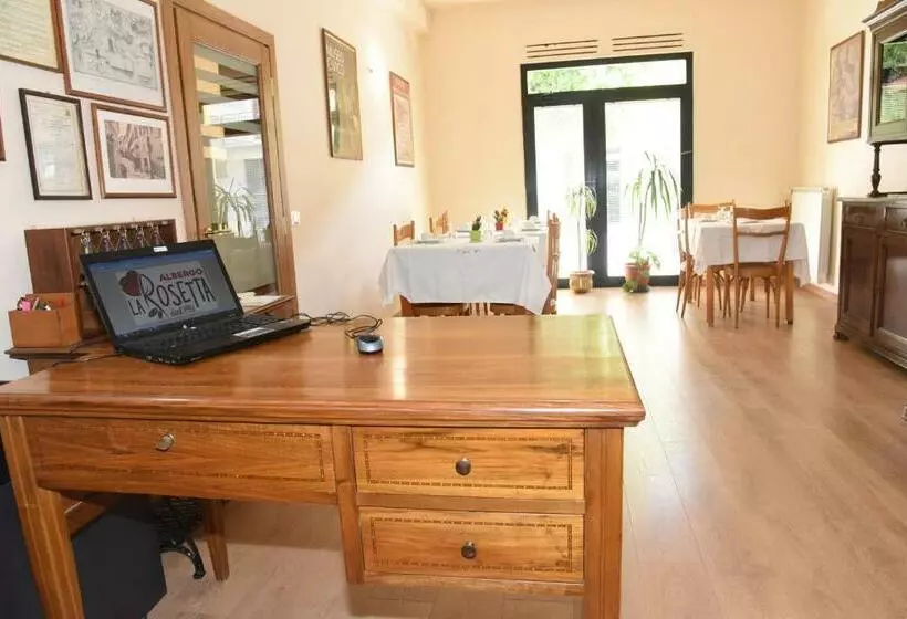 ホテル Albergo La Rosetta