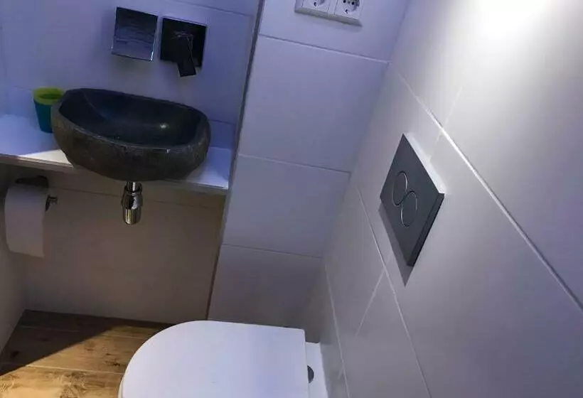 ペンション Tu Ferienzimmer In Ulm Stadtmitte