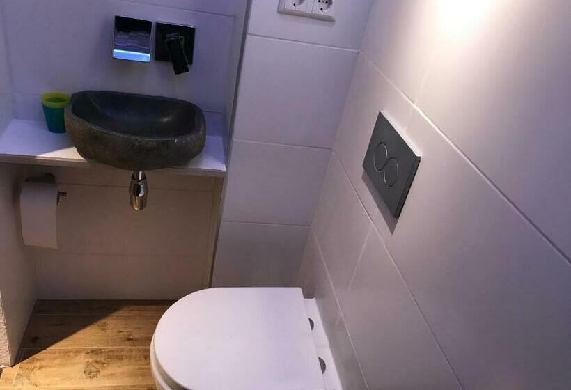 Pensão Tu Ferienzimmer In Ulm Stadtmitte