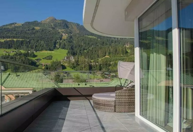 Aktiv  & Gesundheitsresort Das Gxund   Thermeneintritt Inklusive