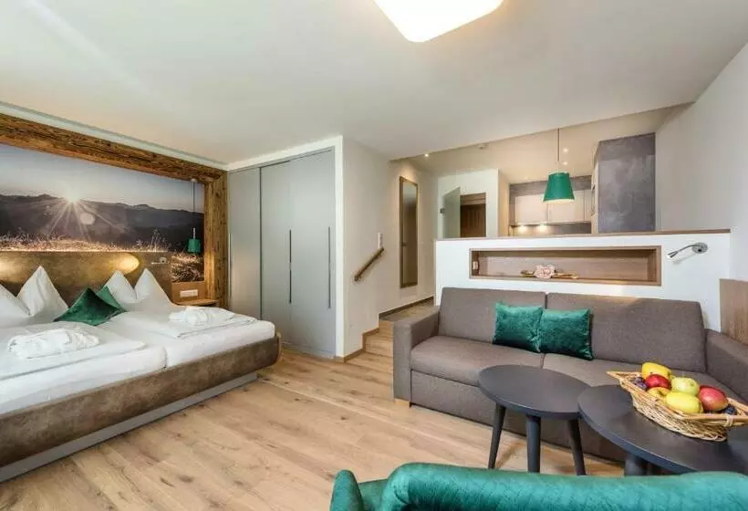 Aktiv  & Gesundheitsresort Das Gxund   Thermeneintritt Inklusive