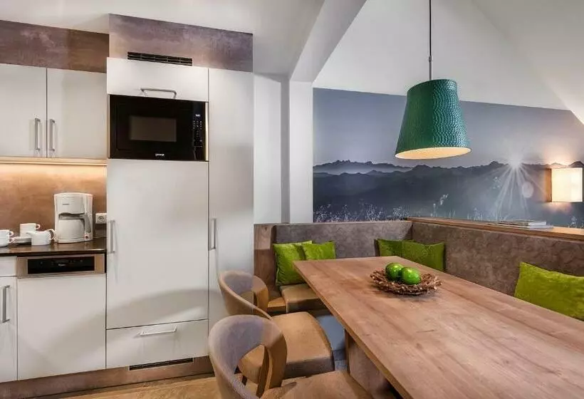 Aktiv  & Gesundheitsresort Das Gxund   Thermeneintritt Inklusive