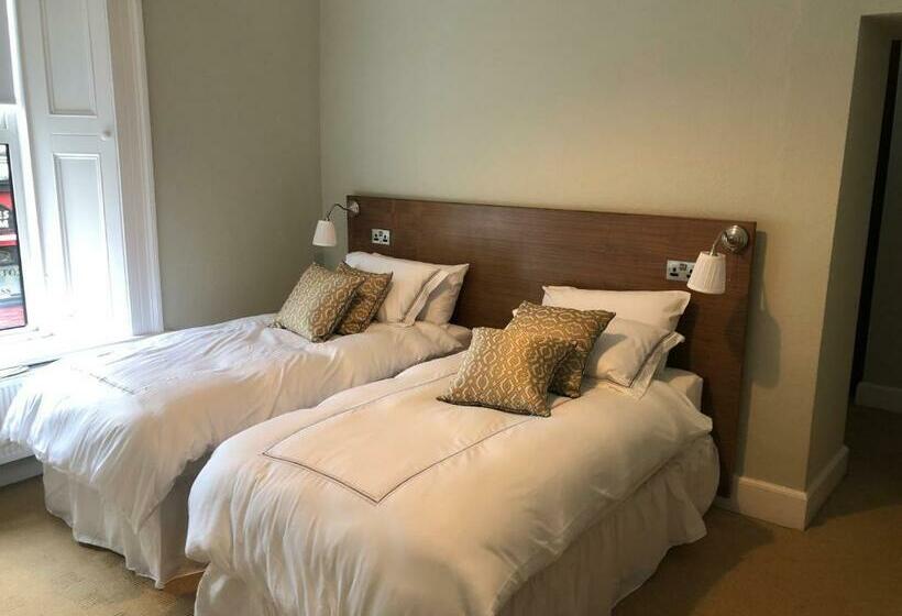 호스텔 Five Glens Inn