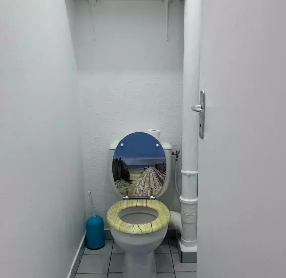 تختخواب و صبحانه Chambre D Hôte à 5mn De L’aéroport