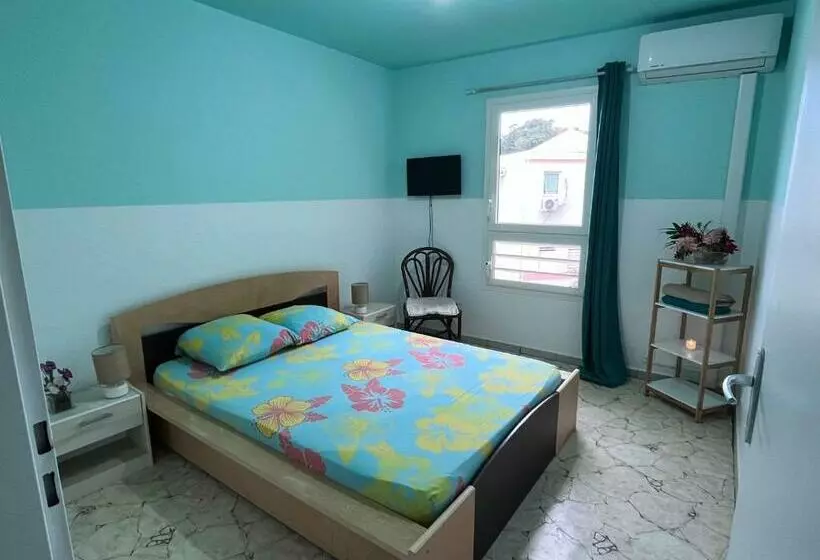 تختخواب و صبحانه Chambre D Hôte à 5mn De L’aéroport