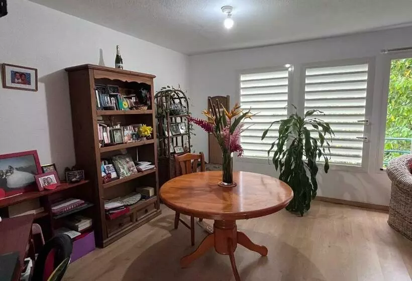 تختخواب و صبحانه Chambre D Hôte à 5mn De L’aéroport