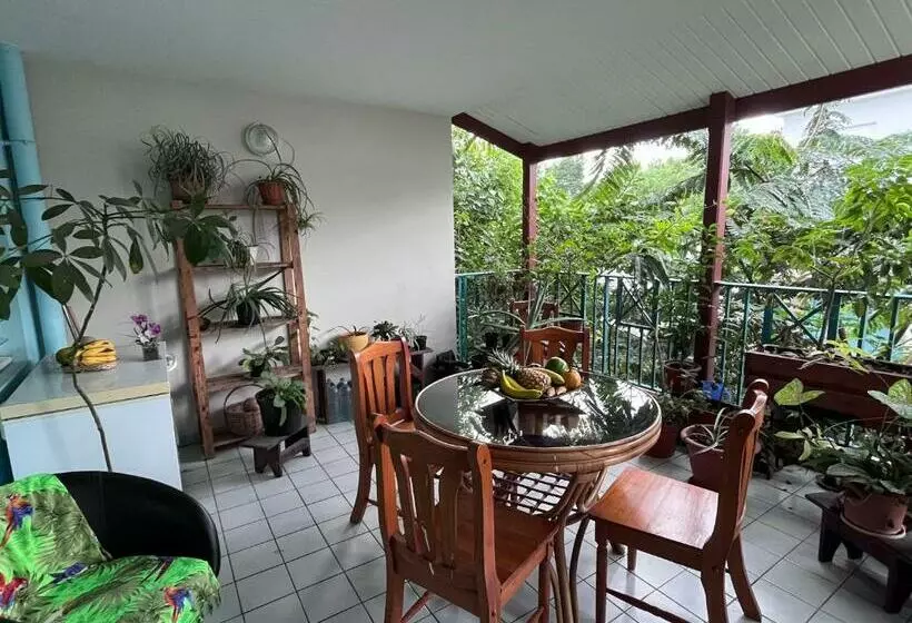 تختخواب و صبحانه Chambre D Hôte à 5mn De L’aéroport