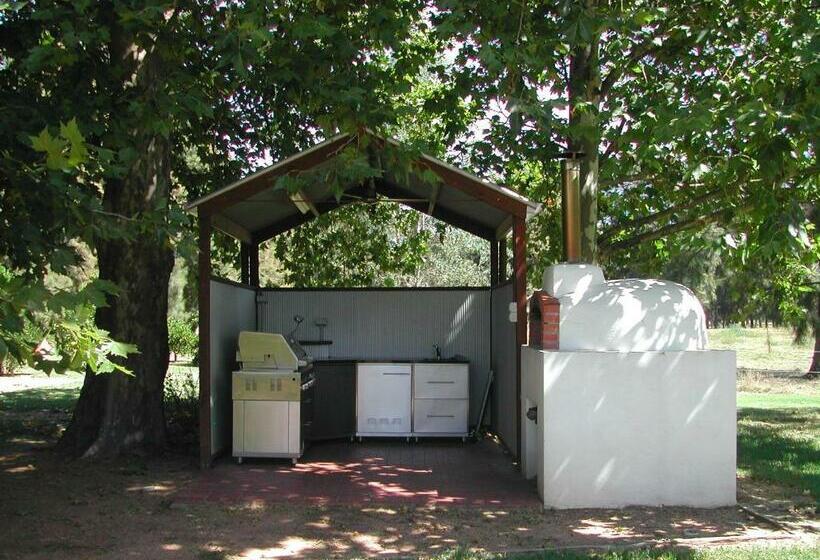 住宿加早餐  King River Cottage