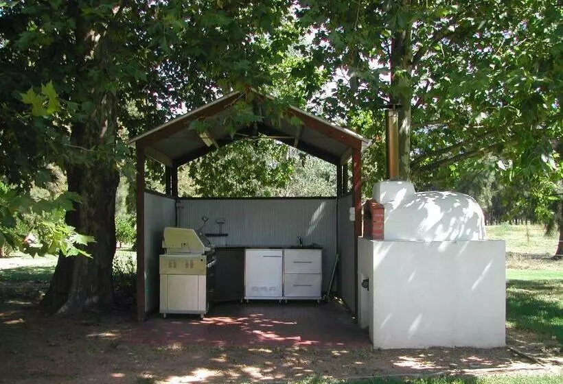 Aamiaismajoitus (B&B) King River Cottage