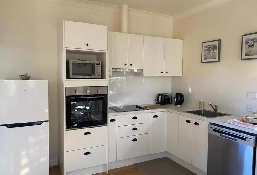 Aamiaismajoitus (B&B) King River Cottage