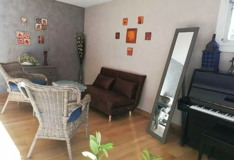 Aamiaismajoitus (B&B) La Goutadou