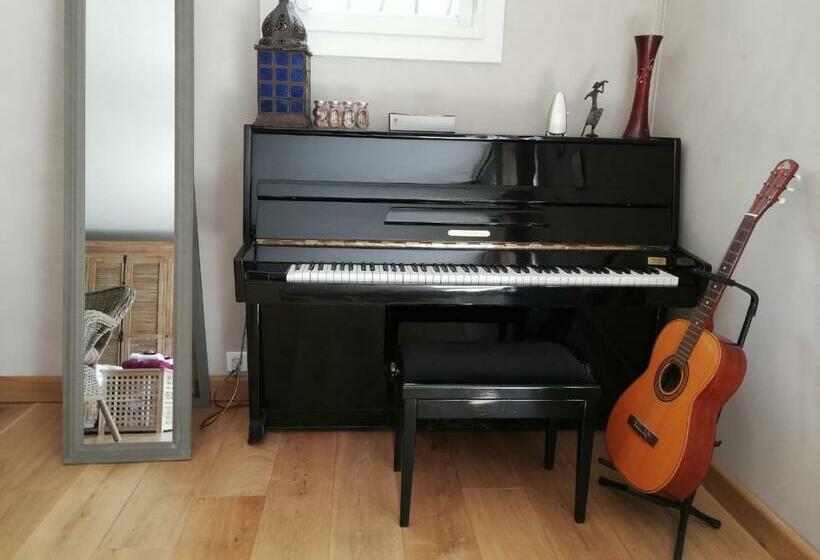 مبيت وإفطار La Goutadou