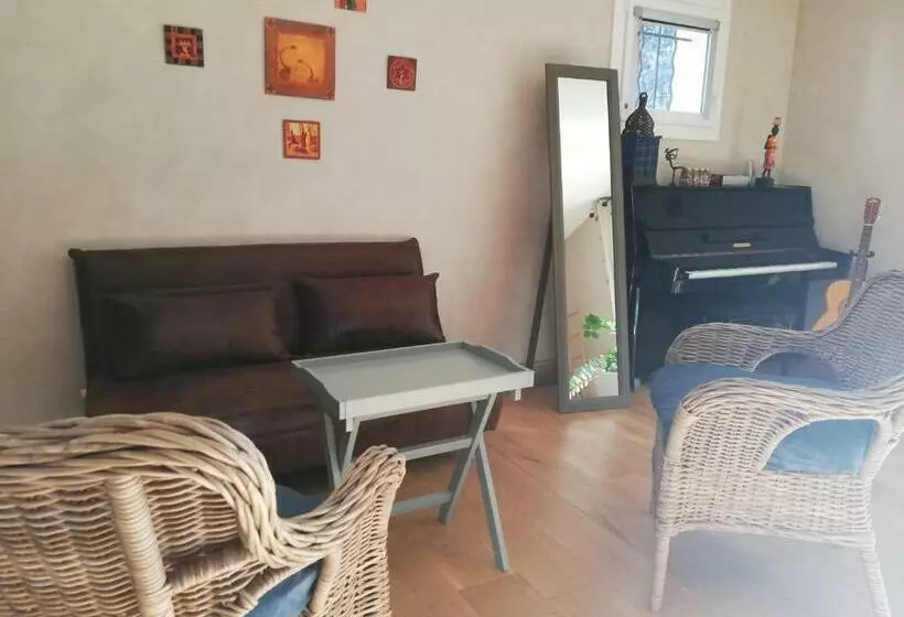 Aamiaismajoitus (B&B) La Goutadou