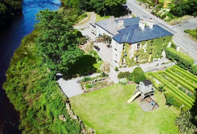 Aamiaismajoitus (B&B) Riverside House