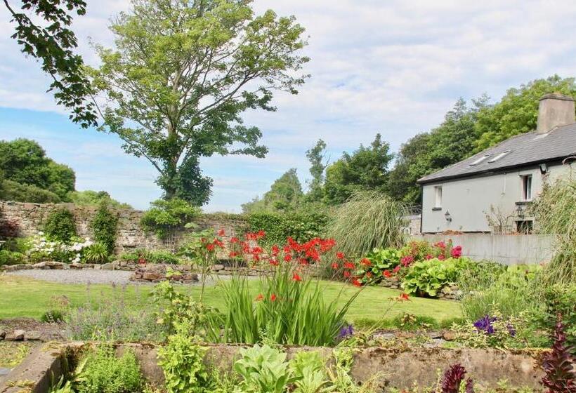 צימר Riverside House