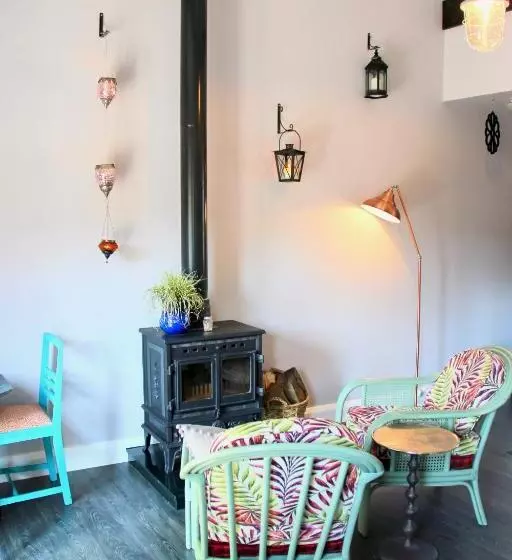 Aamiaismajoitus (B&B) Riverside House