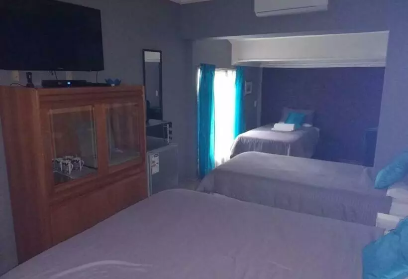 ペンション 52 Oaks Guest House