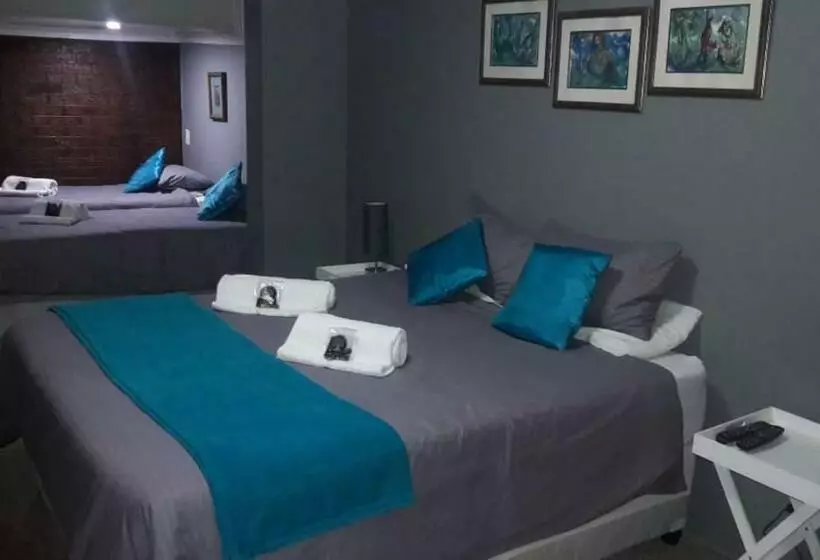 ペンション 52 Oaks Guest House