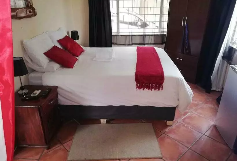 ペンション 52 Oaks Guest House