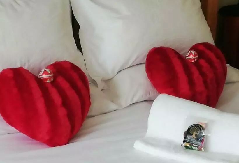 ペンション 52 Oaks Guest House