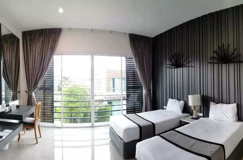 リゾートホテル The Midst@ Royal Hills Nakornayok