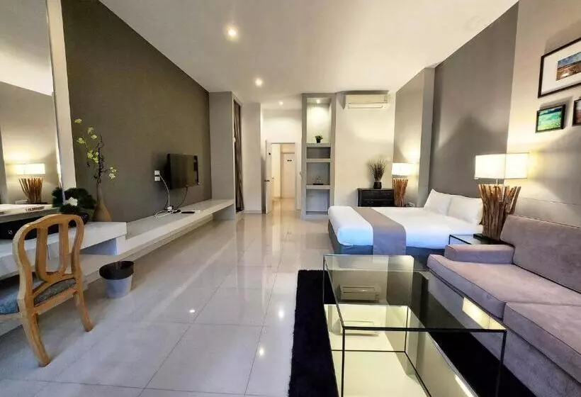 リゾートホテル The Midst@ Royal Hills Nakornayok