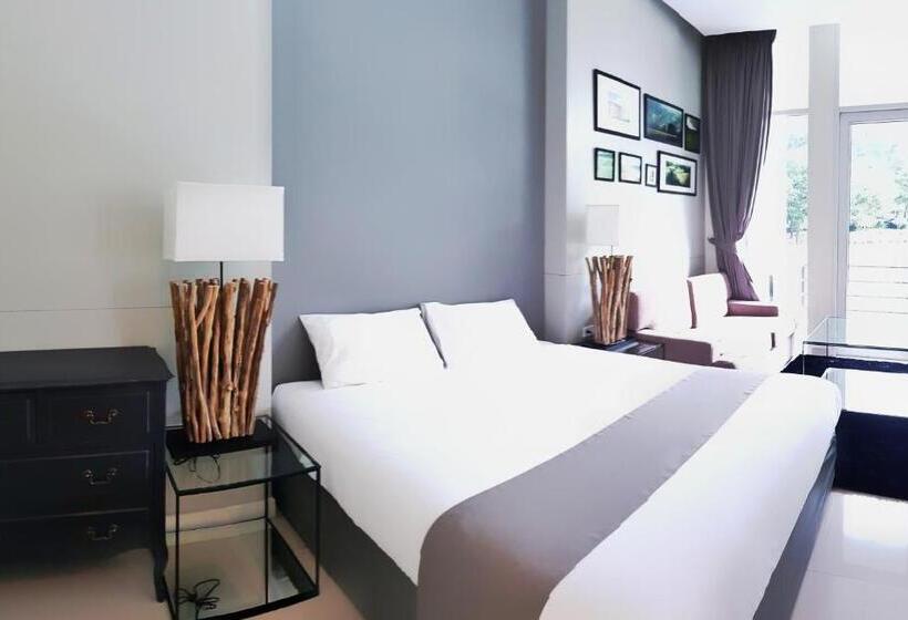 אתר נופש The Midst@ Royal Hills Nakornayok