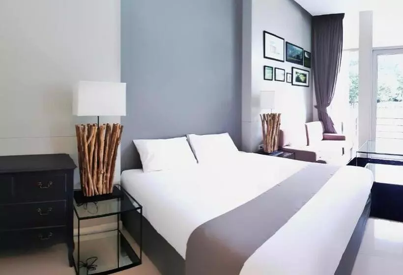 リゾートホテル The Midst@ Royal Hills Nakornayok