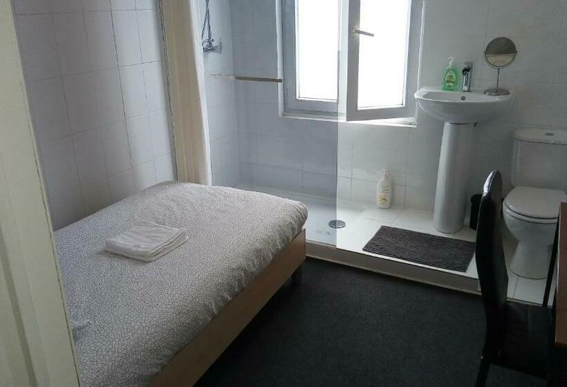 هاستل Résidence Surmont