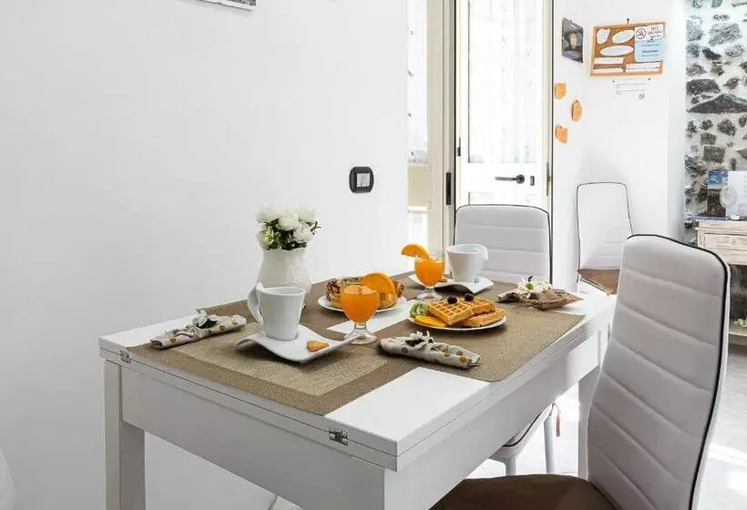 B&b Vesuvian Stone