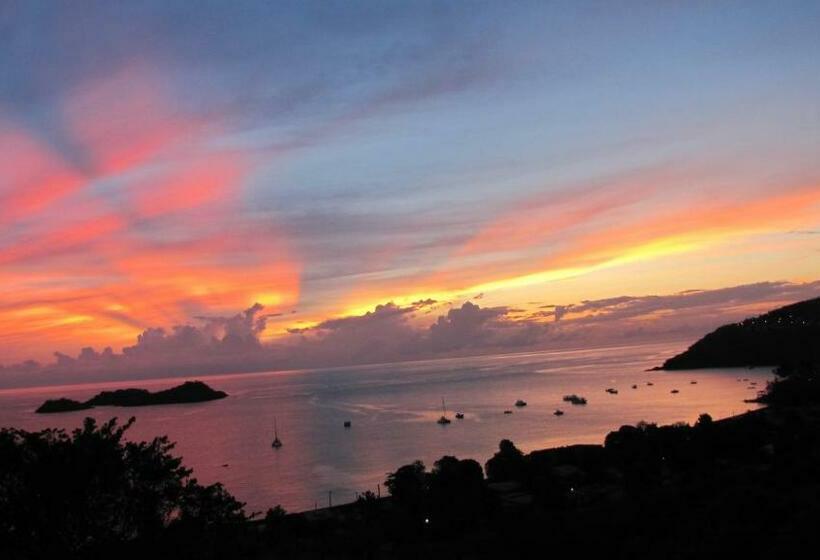 تختخواب و صبحانه Gite Mayo & Hylode S Song