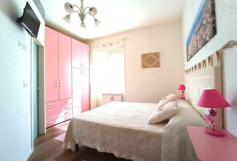 تختخواب و صبحانه La Pervinca