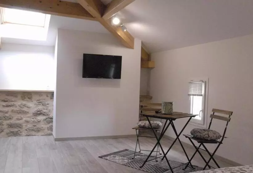 Aamiaismajoitus (B&B) Les Chambres D Ausilia