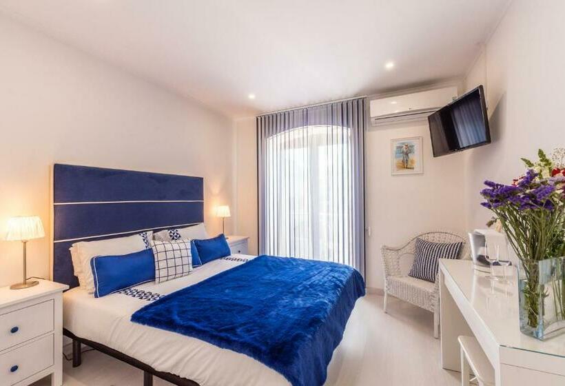 تختخواب و صبحانه Suites @ Portarade