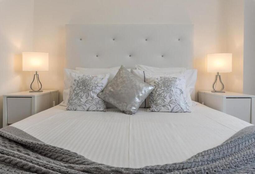 تختخواب و صبحانه Suites @ Portarade