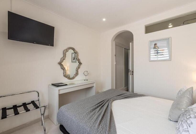 تختخواب و صبحانه Suites @ Portarade