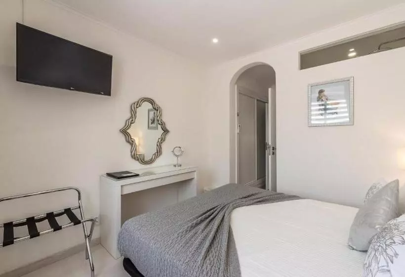 ベッドアンドブレックファースト Suites @ Portarade