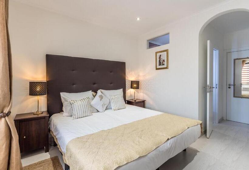 تختخواب و صبحانه Suites @ Portarade