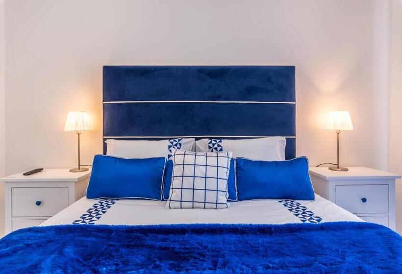 تختخواب و صبحانه Suites @ Portarade