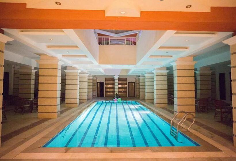 هتل Majorica Marina